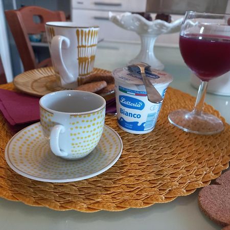 A Un Passo Da... B&B Elmas Zewnętrze zdjęcie