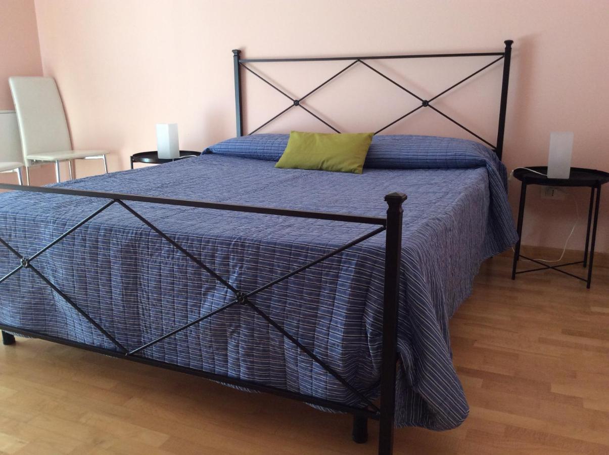 A Un Passo Da... B&B Elmas Zewnętrze zdjęcie